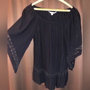 Very flirty top! Super cute and fun!